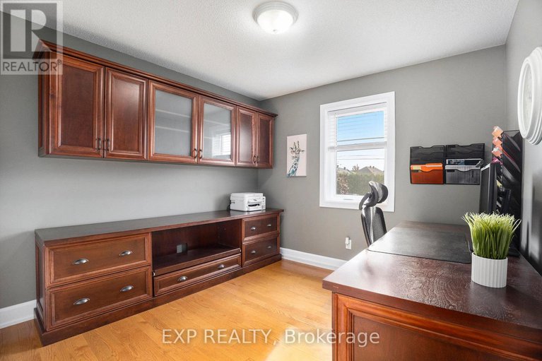 28990239/2003-farisita-drive/vars-village/ottawa/ontario/K0A3H0_16