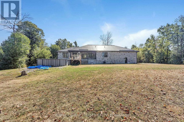 29134371/2500-kearns-way/osgoode-twp-north-of-reg-rd-6/ottawa/ontario/K4P1R9_46