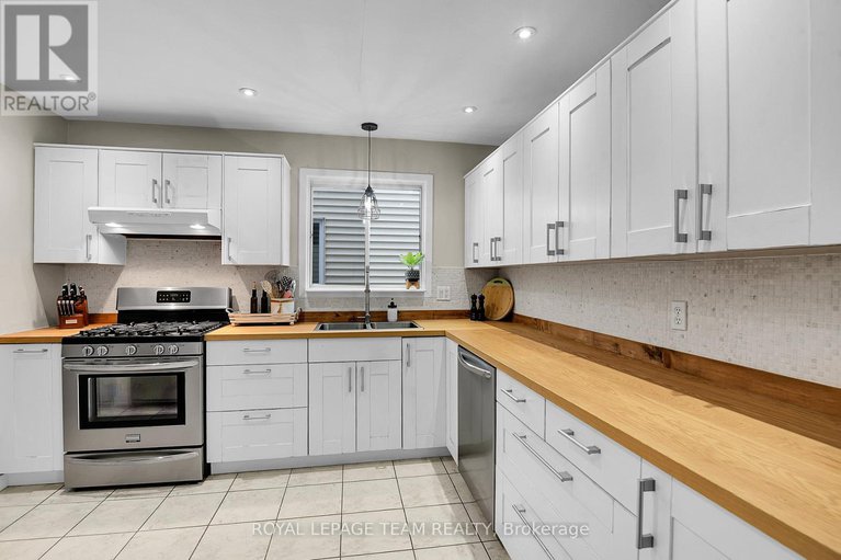 28769027/6405-st-louis-drive/hiawatha-parkconvent-glen/ottawa/ontario/K1C2X9_9