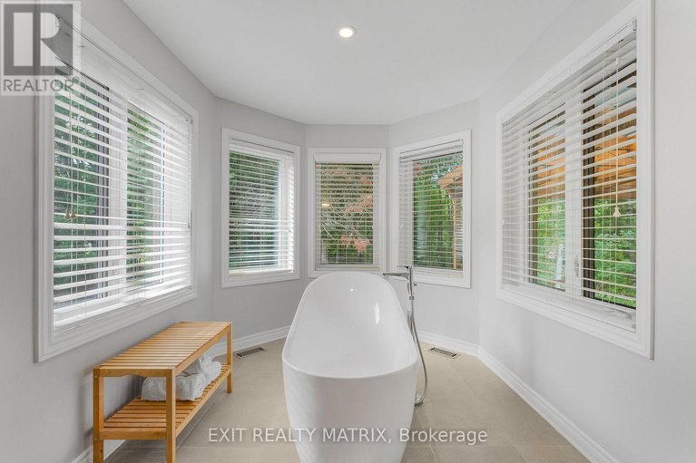 29041332/6343-deermeadow-drive/greely/ottawa/ontario/K4P1M9_26