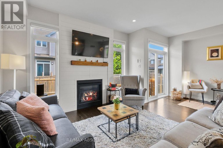 28626462/243-overberg-way/emerald-meadowstrailwest/ottawa/ontario/K2S0V8_18