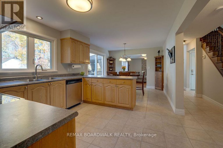 29251889/7089-bush-drive/greely/ottawa/ontario/K4P1M8_45