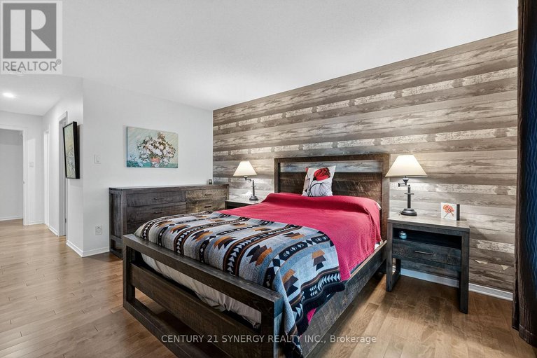 29225789/47-18-oyster-bay-court/stittsville-central/ottawa/ontario/K2S1H3_36