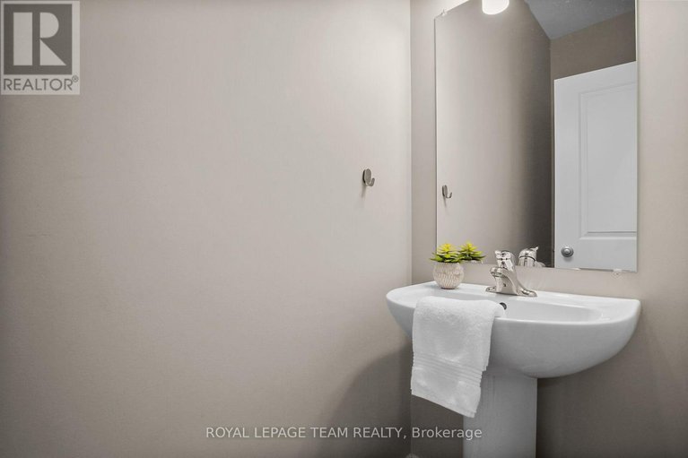 29658061/506-edenwylde-drive/remainder-of-stittsville-area/ottawa/ontario/K2S2K4_7