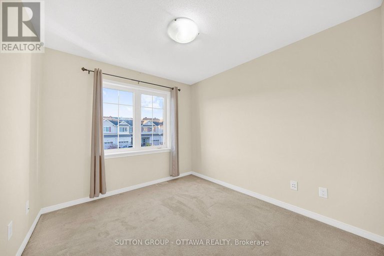 28945910/747-oakglade-avenue/emerald-meadowstrailwest/ottawa/ontario/K2M0B5_24