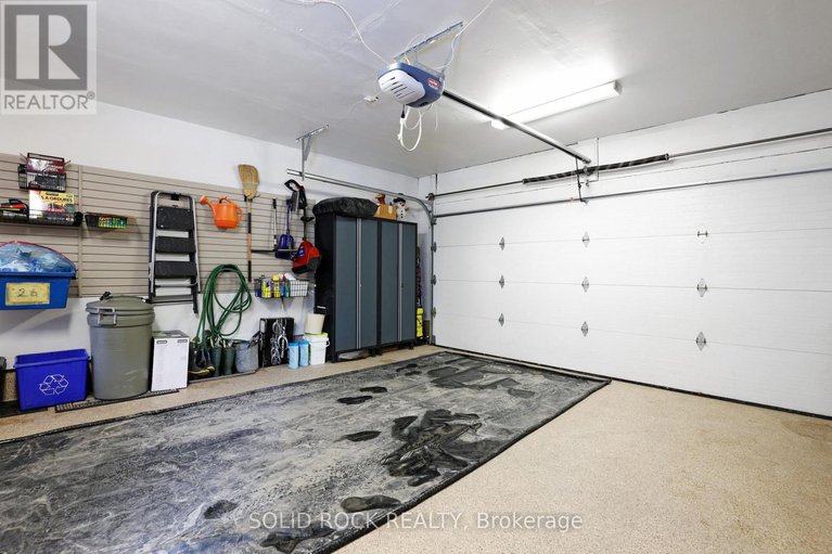 29419205/26-paula-crescent/sheahan-estatestrend-village/ottawa/ontario/K2H9A4_32