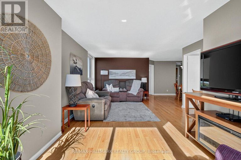 29136513/1207-80-sandcastle-drive/leslie-park/ottawa/ontario/K2H9E7_16