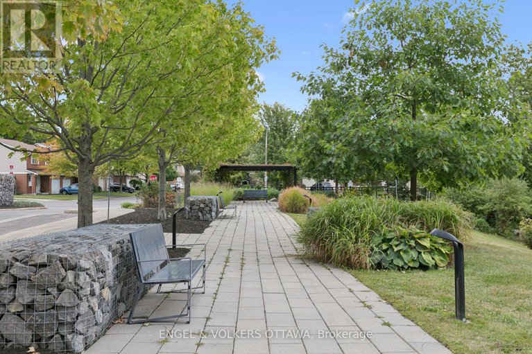 28829655/101-160-montblanc-private/convent-glen-north/ottawa/ontario/K1C0B8_3