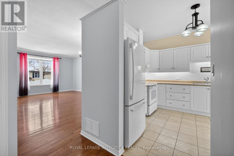 29356022/657-country-trail-private/carlsbad-springs/ottawa/ontario/K0A1K0_9