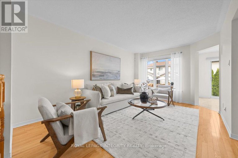 28809017/2093-bergamot-circle/springridgeeast-village/ottawa/ontario/K4A4R4_10