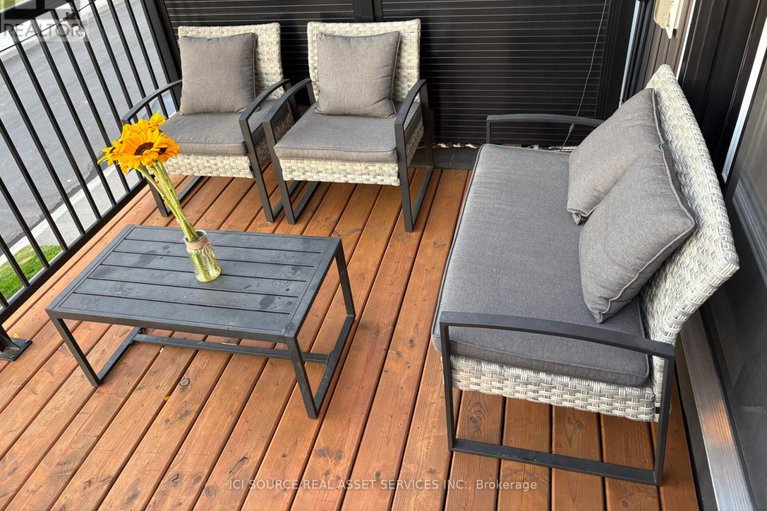 29263044/617-quilter-row/goulbourn-twp-from-franktown-rdsouth-to-rideau/ottawa/ontario/K0A2Z0_27