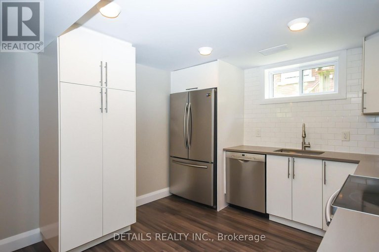 28587283/1300-field-street/bel-air-park/ottawa/ontario/K2C2R3_22