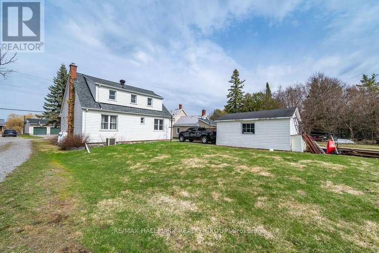 29645048/50-poole-street/mcnabbraeside-twps/mcnabbraeside/ontario/K7S1J2_4