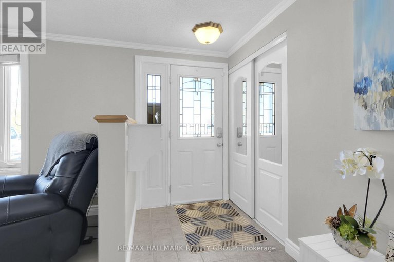 27963207/380-amiens-street/bilberry-creekqueenswood-heights/ottawa/ontario/K1E1P2_5