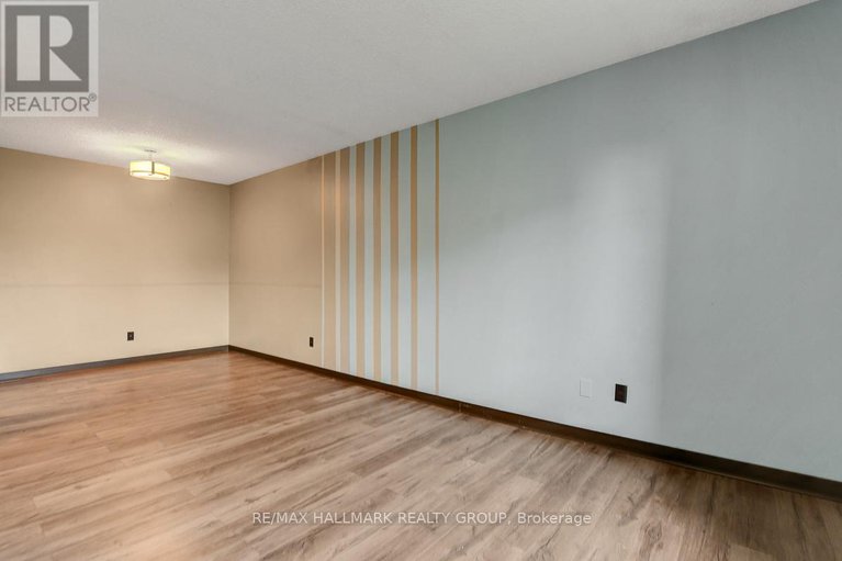28825537/401c-2041-arrowsmith-drive/beacon-hill-south/ottawa/ontario/K1J7V7_7