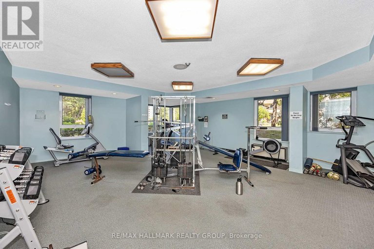 29641177/704-80-sandcastle-drive/leslie-park/ottawa/ontario/K2H9E7_29