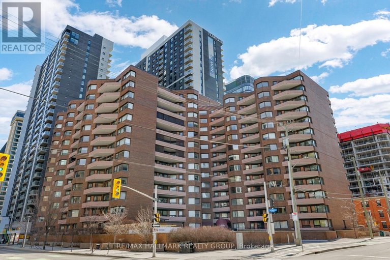 29639415/810-151-bay-street/ottawa-centre/ottawa/ontario/K1R7T2_1