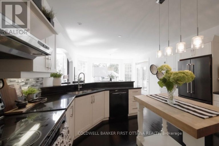 28797063/18-cypress-gardens/stittsville-south/ottawa/ontario/K2S1W6_14