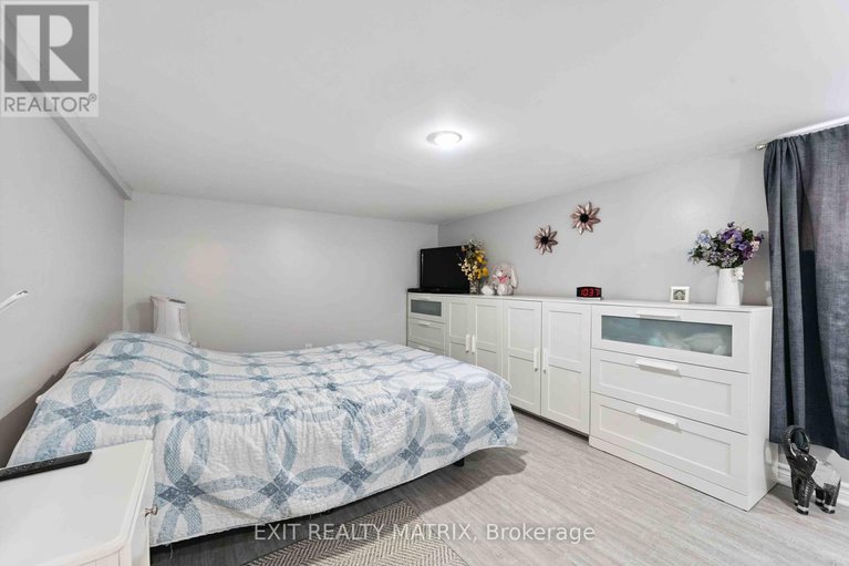 28591651/347-shakespeare-street/vanier/ottawa/ontario/K1L5M1_37
