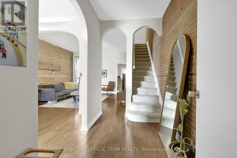 28807289/57-argyle-avenue/ottawa-centregolden-triangle/ottawa/ontario/K2P1B3_3