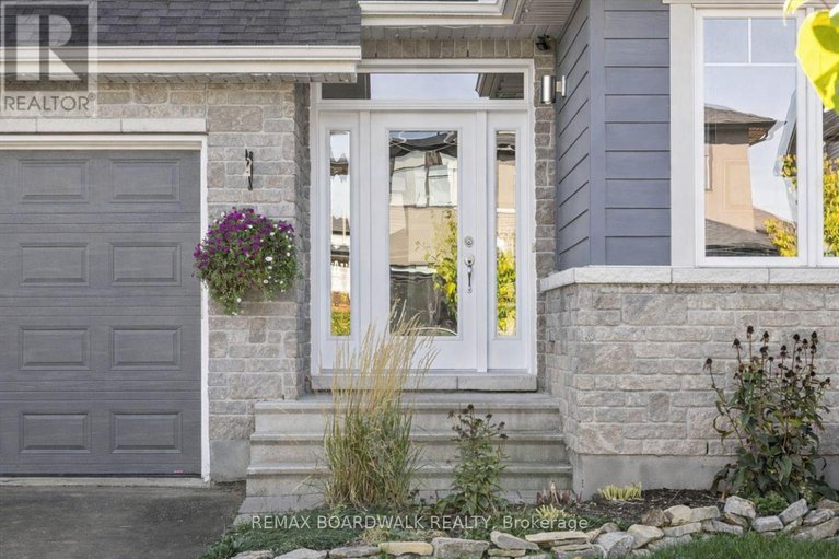 29612405/279-sceptre-way/emerald-meadowstrailwest/ottawa/ontario/K2V0C6_3