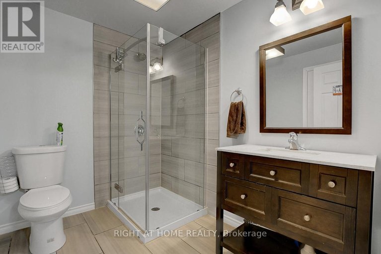 29641405/701-everlasting-crescent/springridgeeast-village/ottawa/ontario/K4A0K2_43