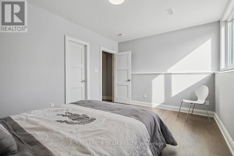 28941277/525-leimerk-court/manotick-village-manotick-estates/ottawa/ontario/K4M0B2_44