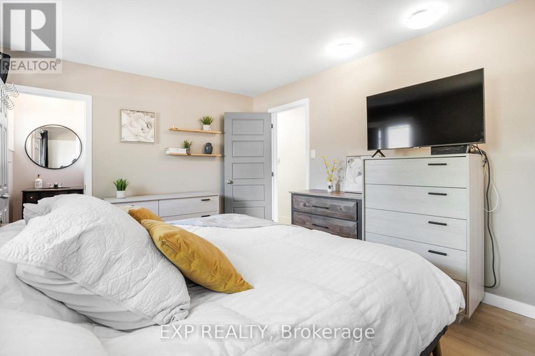 29107885/4-aberfeldy-street/arbeatha-park/ottawa/ontario/K2H6H5_17