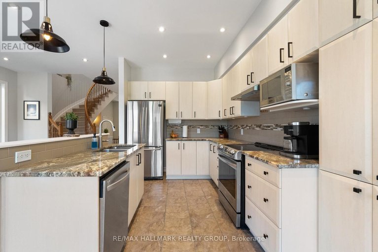 29563241/735-morningstar-way/mer-bleuebradley-estatesanderson-park/ottawa/ontario/K1W0G6_15