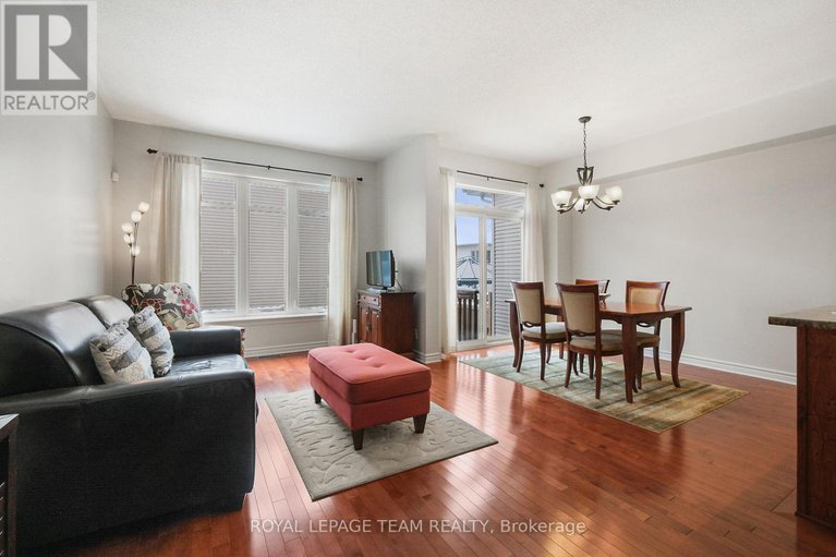 29255822/211-butterfly-walk/mer-bleuebradley-estatesanderson-park/ottawa/ontario/K1W0G6_13