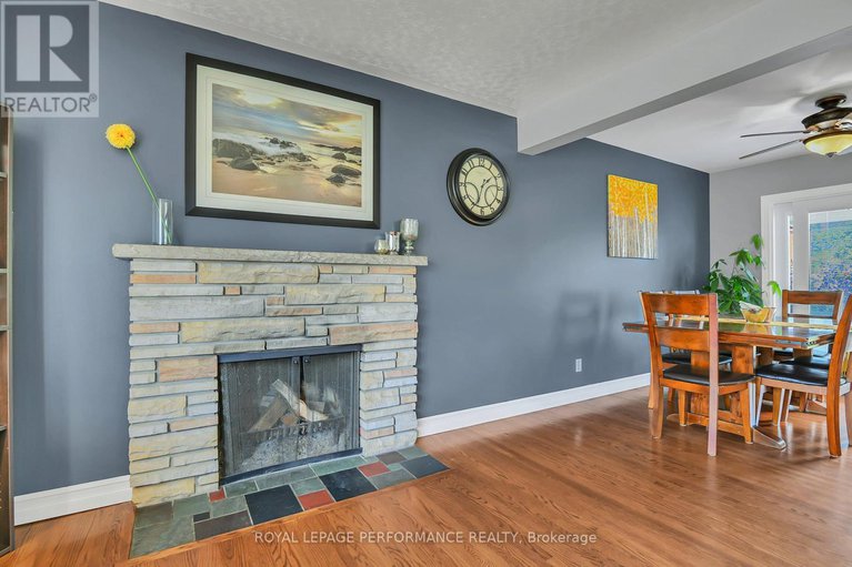 28625415/2117-valley-drive/elmvale-acresurbandale/ottawa/ontario/K1G2P6_10