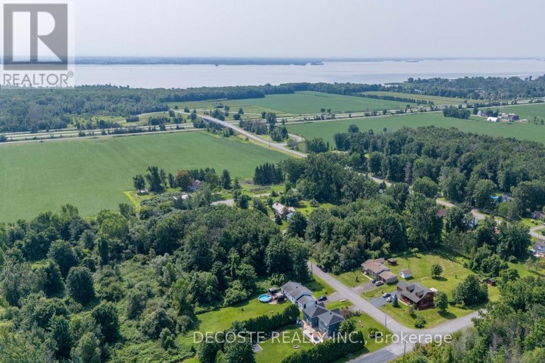29644673/6123-macbain-street/south-glengarry-lancaster-twp/south-glengarry/ontario/K0C1E0_30