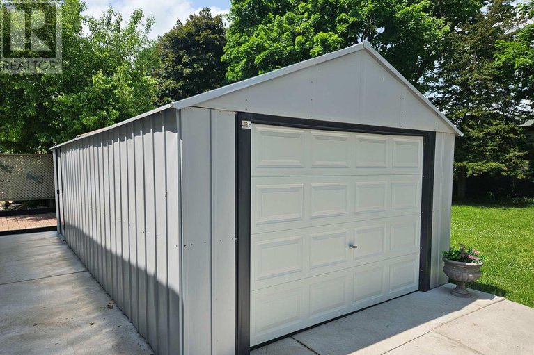 29431396/2-george-street-n/smiths-falls/smiths-falls/ontario/K7A1X9_30