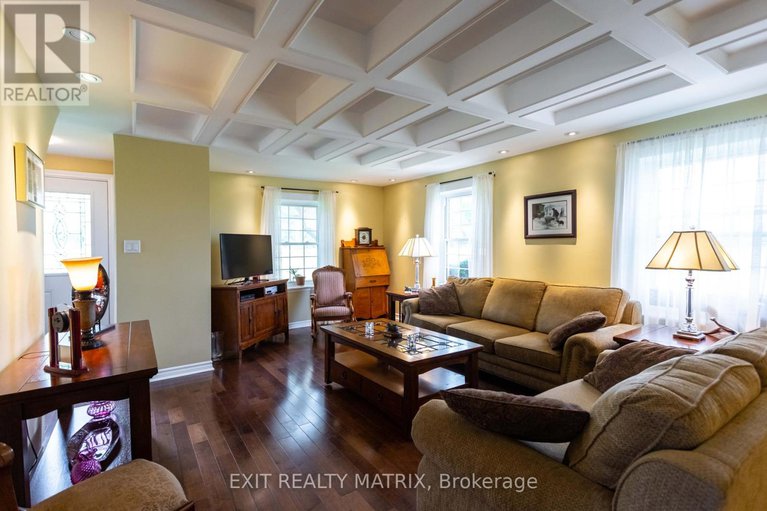 28874939/1467-wade-road/russell-twp/russell/ontario/K4R1E5_10
