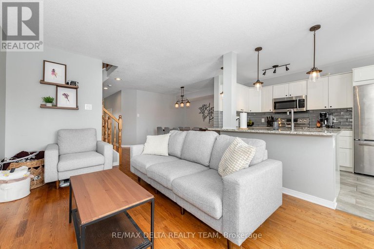 29328133/152-ludlowe-street/fallingbrookgardenway-south/ottawa/ontario/K4A5C7_7