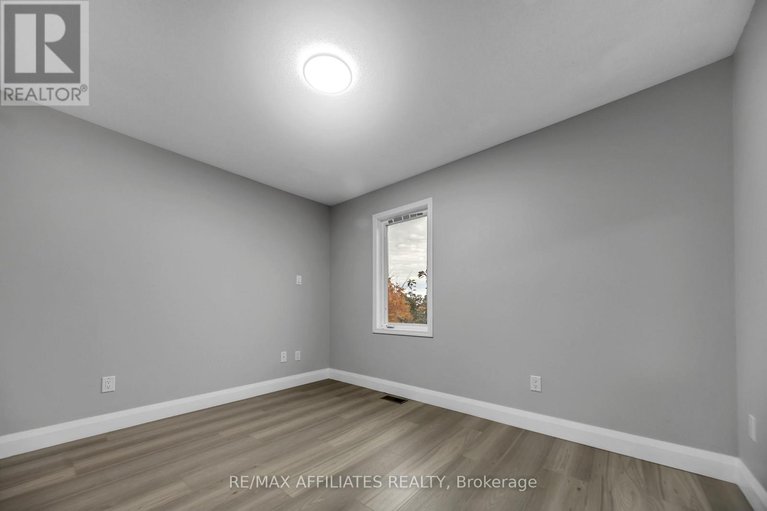 29042794/714-sanibel-private/westcliffe-estates/ottawa/ontario/K2H0A8_30