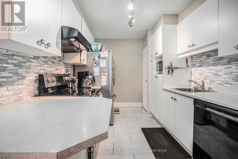 28609610/402-141-somerset-street-w/ottawa-centregolden-triangle/ottawa/ontario/K2P2H1_10
