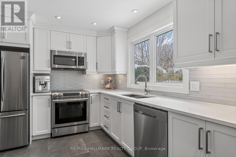 29455342/27-king-street/richmond/ottawa/ontario/K0A2Z0_17