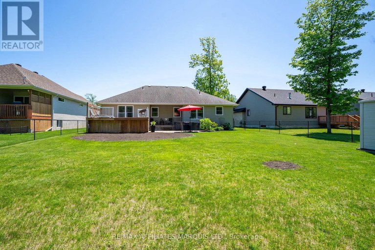 28376318/45-beech-street/ingleside/south-stormont/ontario/K0C1M0_32