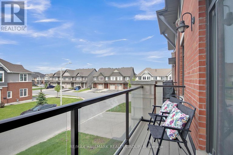 28420945/576-labrador-crescent/blossom-parkkemp-parkfindlay-creek/ottawa/ontario/K1T0R3_48