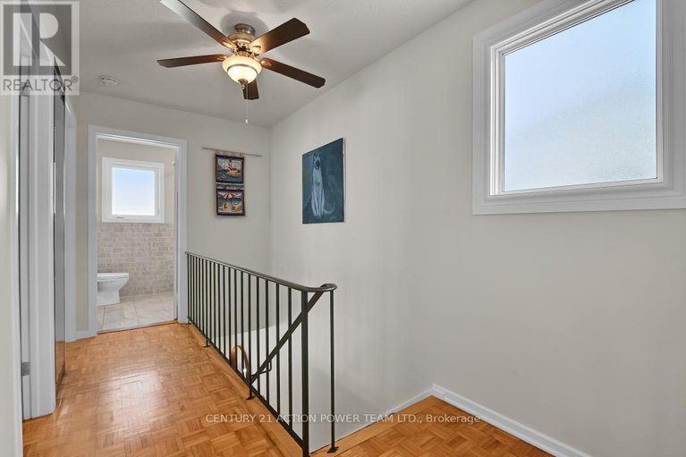 29376844/95-837-eastvale-drive/beaconwood/ottawa/ontario/K1J7T5_19