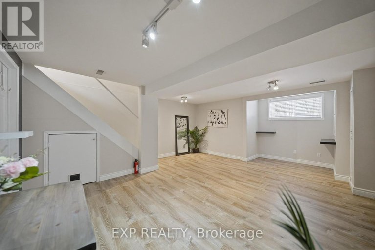 29539307/1832-loranger-court/chapel-hill/ottawa/ontario/K1C7H6_30