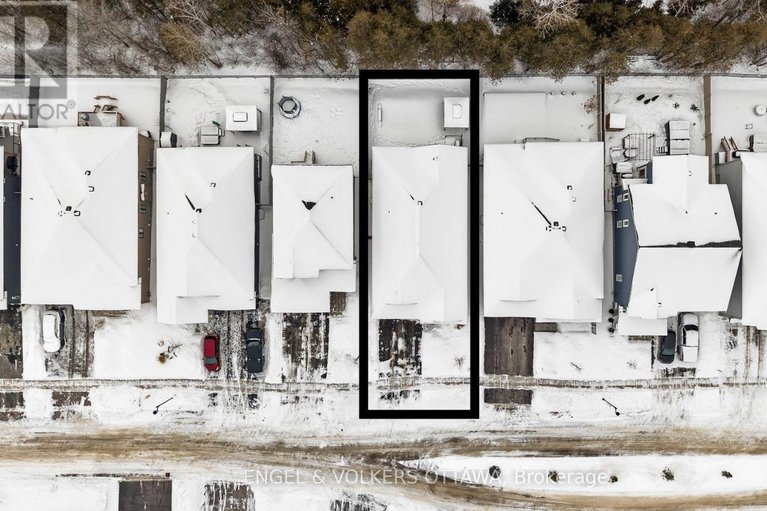 29306754/221-blackhorse-drive/north-grenville-twp-kemptville-south/north-grenville/ontario/K0G1J0_30