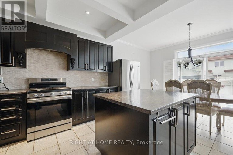 28309430/228-wildcliff-way/avalon-east/ottawa/ontario/K4A0L3_12