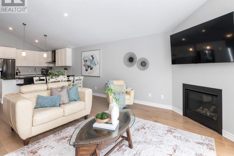 29499474/627-bracewell-street/mississippi-mills-ramsay-twp/mississippi-mills/ontario/K0A1A0_10