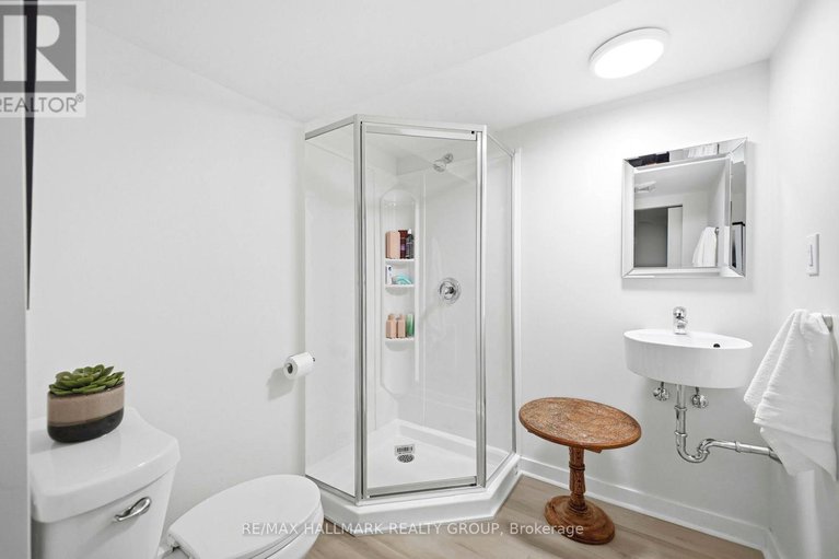 29404506/340-cunningham-avenue/alta-vistafaircrest-heights/ottawa/ontario/K1H6B4_36