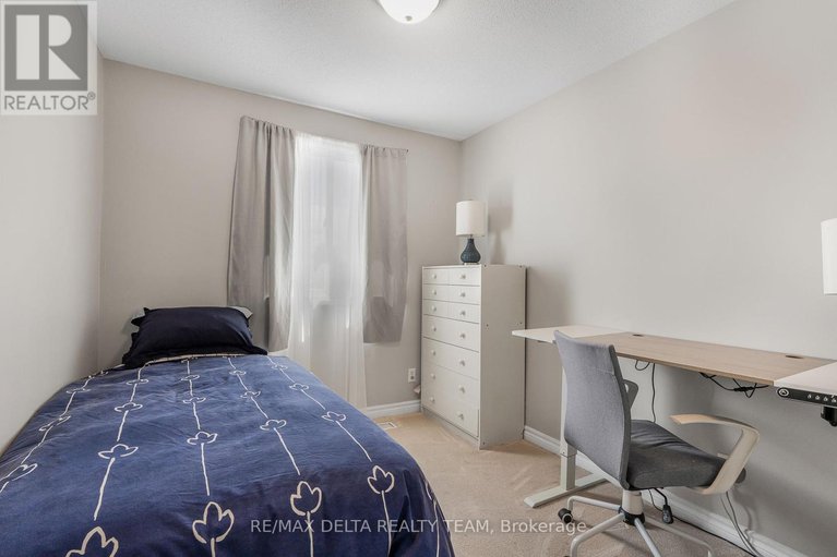 28644740/2005-greenway-park-lane/blackburn-hamlet-south/ottawa/ontario/K1B5B1_18