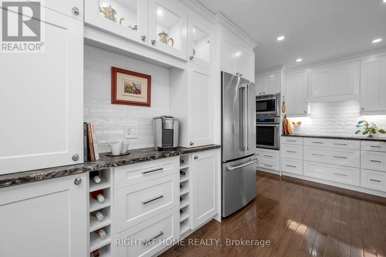 28485153/54-innesbrook-court/stittsville-central/ottawa/ontario/K2S1C7_12