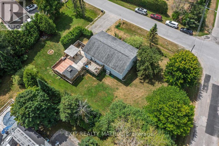 28692908/3333-white-spruce-street/osgoode/ottawa/ontario/K0A2W0_33
