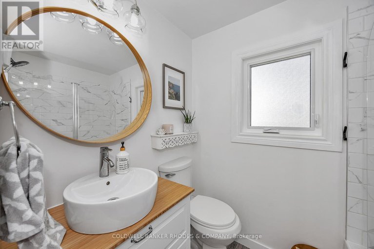 28930348/353-spartan-avenue/overbrookcastle-heights/ottawa/ontario/K1K1J6_22